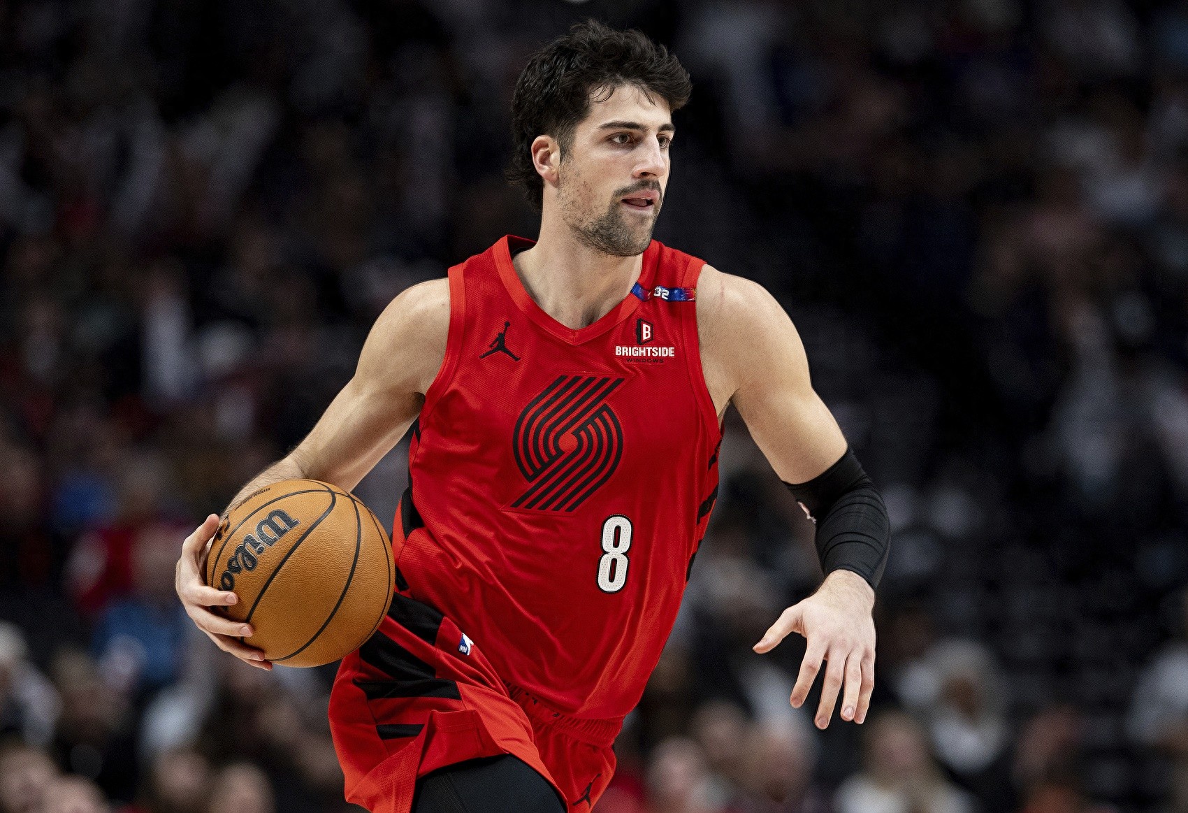 关于NBA常规赛开拓者121-119险胜雷霆亚历山大35分阿夫迪亚26分10板9助的信息