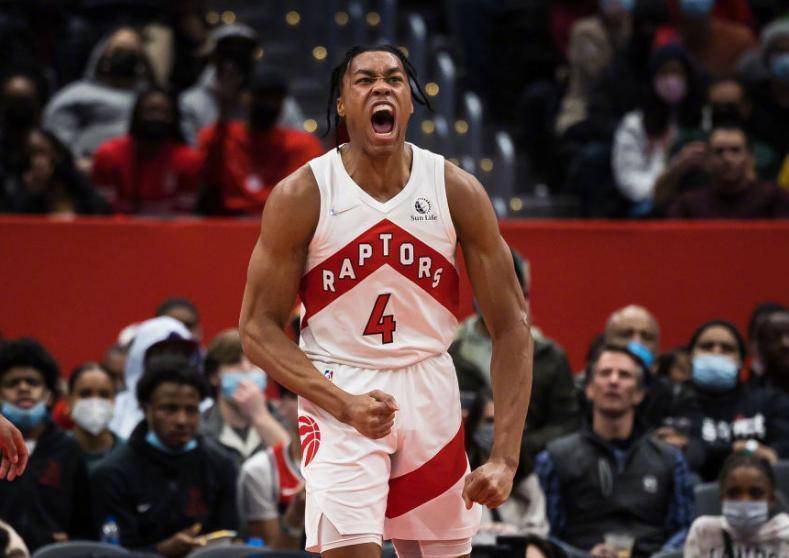 包含nba常规赛雄鹿100-128惨败猛龙巴恩斯23分阿德托昆博22分8板的词条