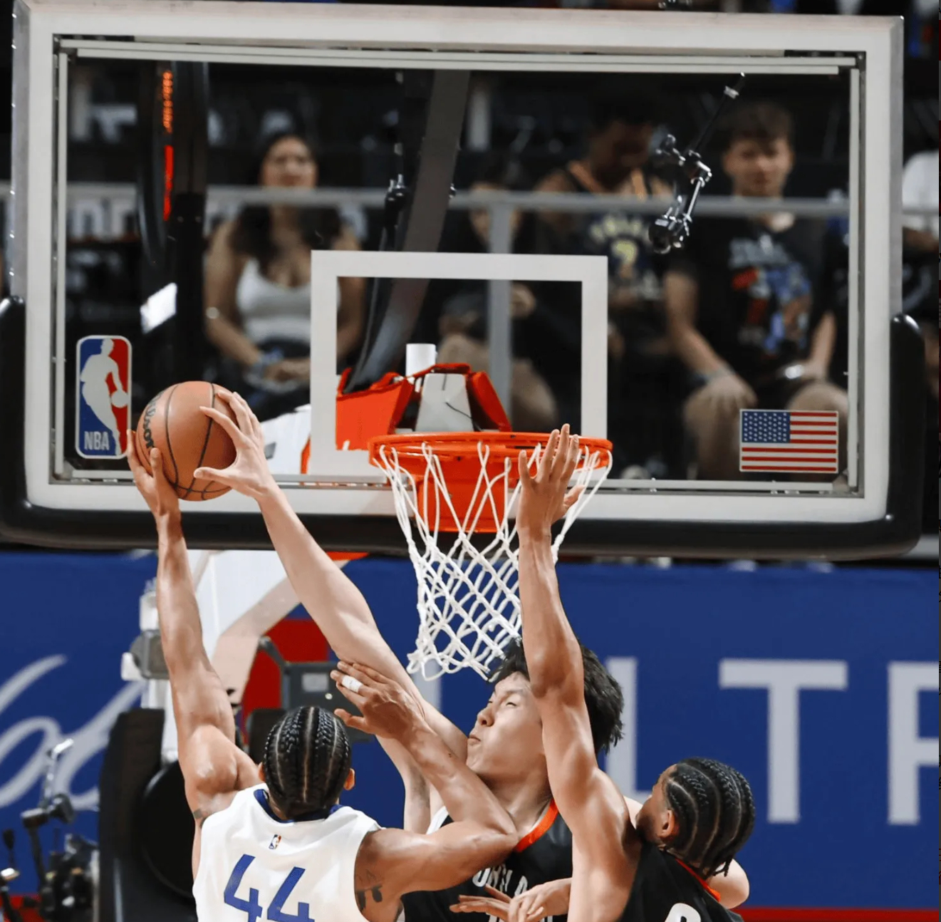 包含NBA常规赛开拓者客场125-117力克鹈鹕杨瀚森未出场阿夫迪亚32分的词条  第1张