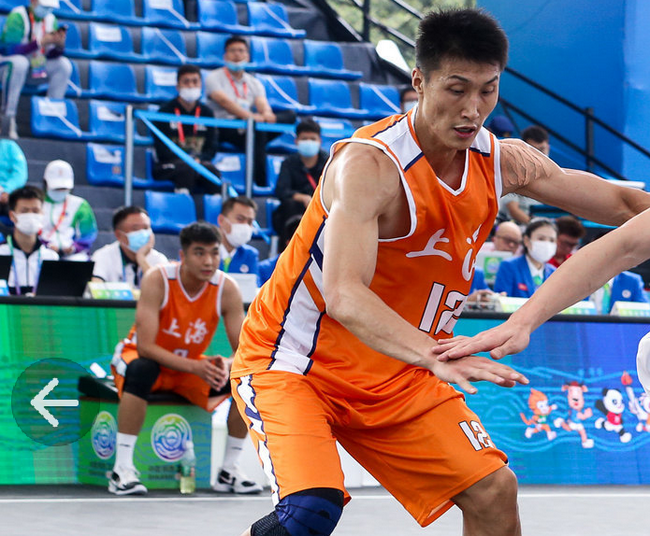 关于全运男篮上海107-83大胜香港李弘权40分梁兆华12分12板的信息