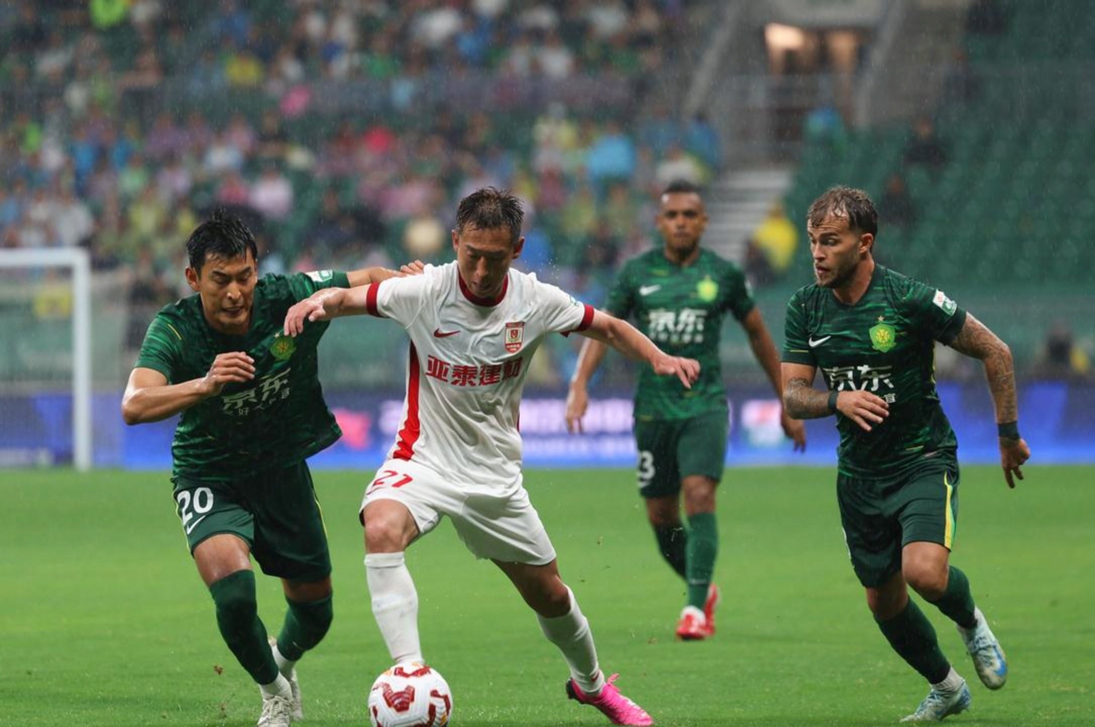 亚泰能否再斩中超“领头羊”长春亚泰近期简直像换了支球队的简单介绍 第2张 亚泰能否再斩中超“领头羊”长春亚泰近期简直像换了支球队的简单介绍 第2张