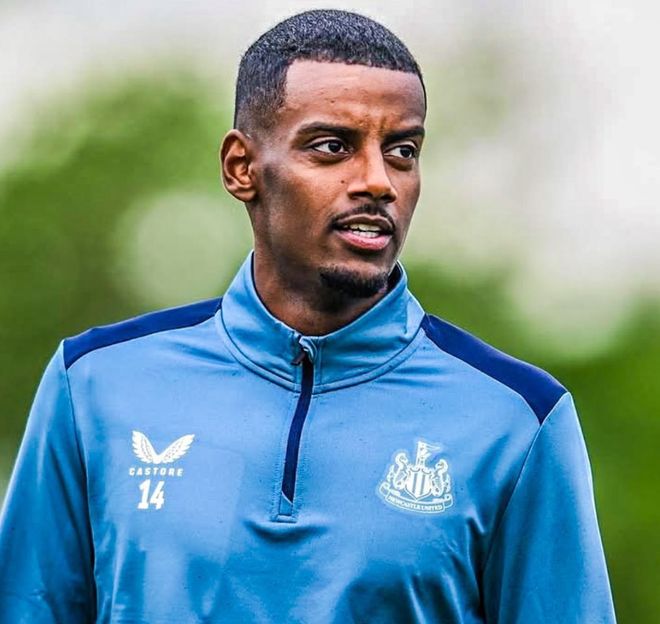 曝纽卡希望留下伊萨克球员要求涨薪