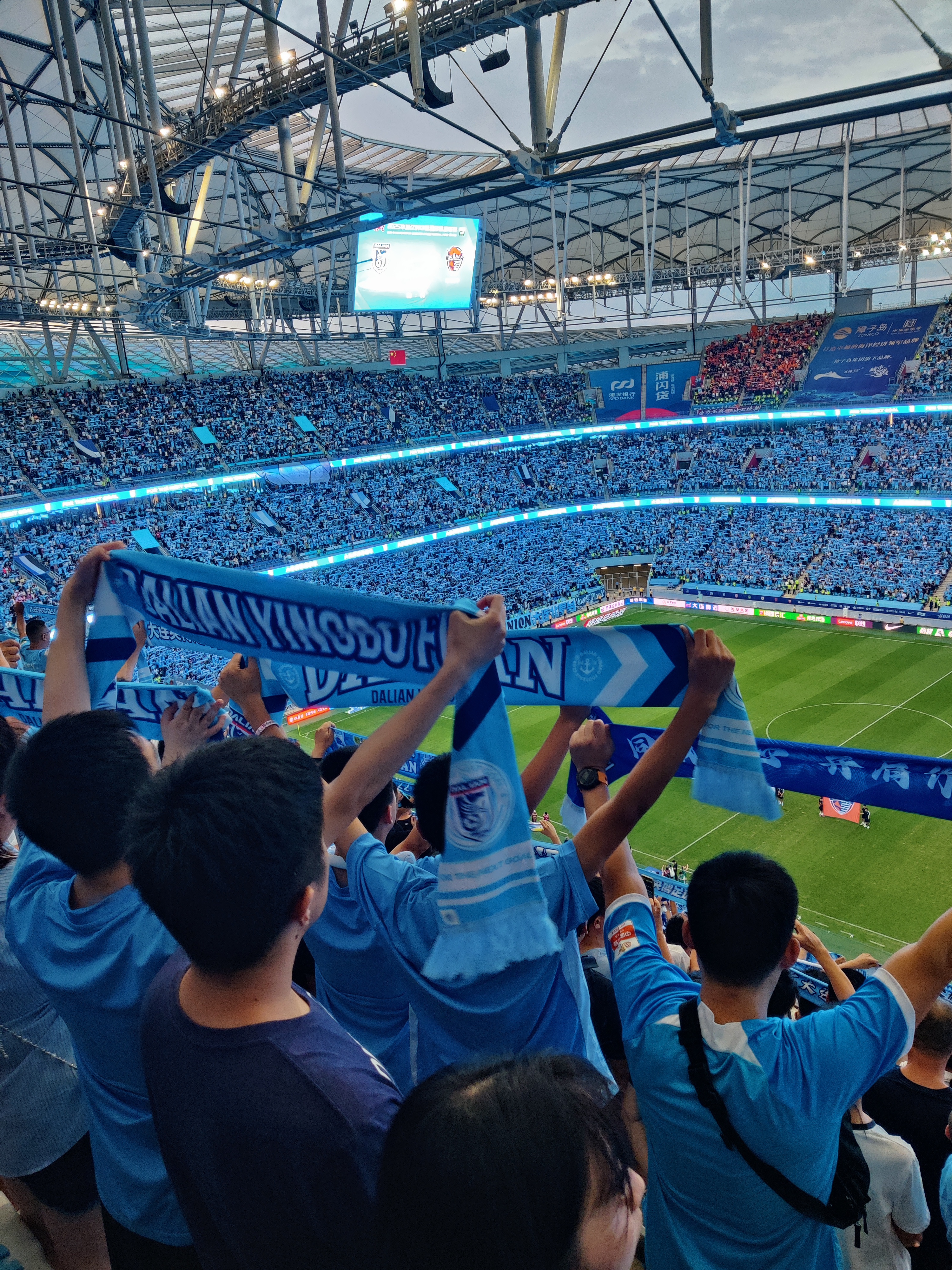 记者感叹英博主场一票难求大连球市火爆的简单介绍  第2张