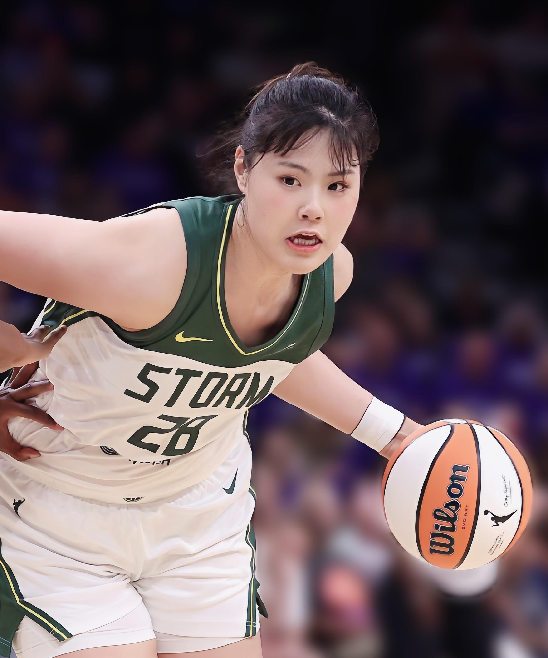 李月汝赛季报销预计需休养6周  第1张