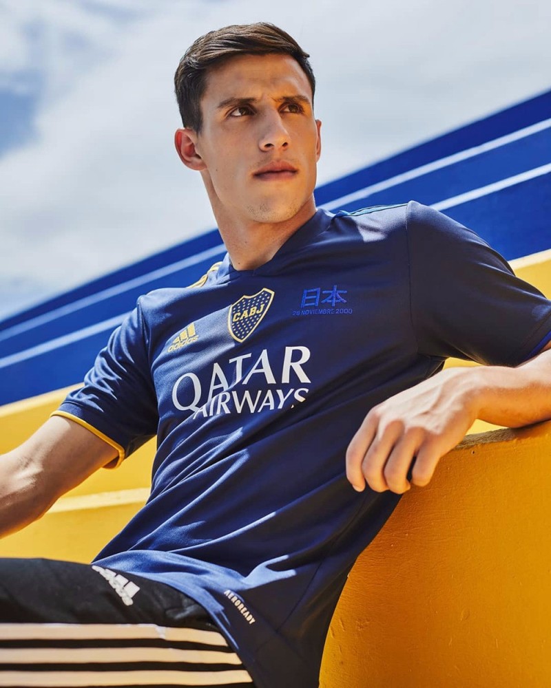 关于李现获赠皇马新赛季10号球衣蓝色第二客场球衣的信息