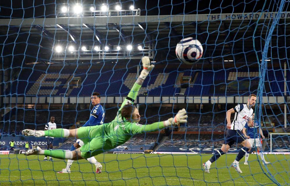 包含挪超汉坎VS布兰足球比赛预测与推荐汉坎近况低迷不堪的词条