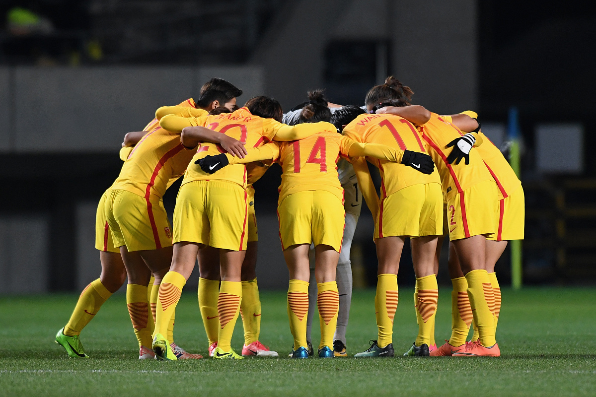 包含英足总杯女：德比郡女足VS斯托克港女足的词条