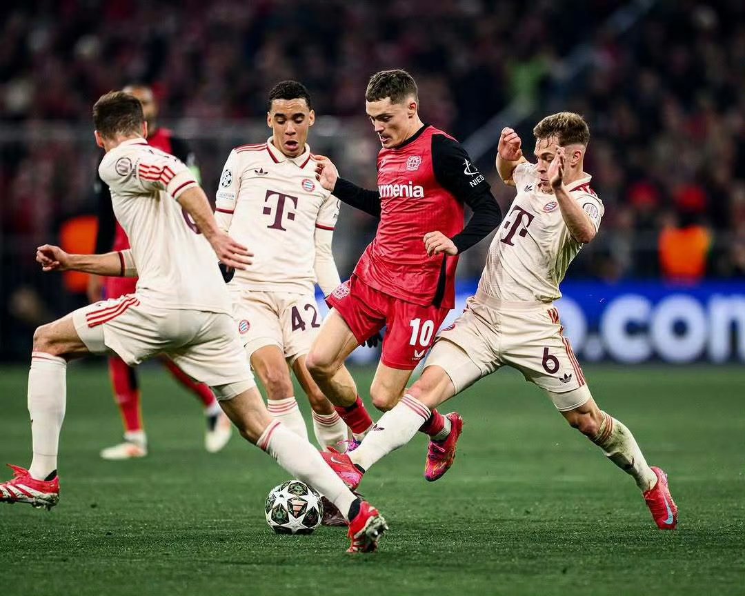 关于维尔茨被评为德国足球先生奥利塞和沃尔特梅德进入前三名的信息  第2张