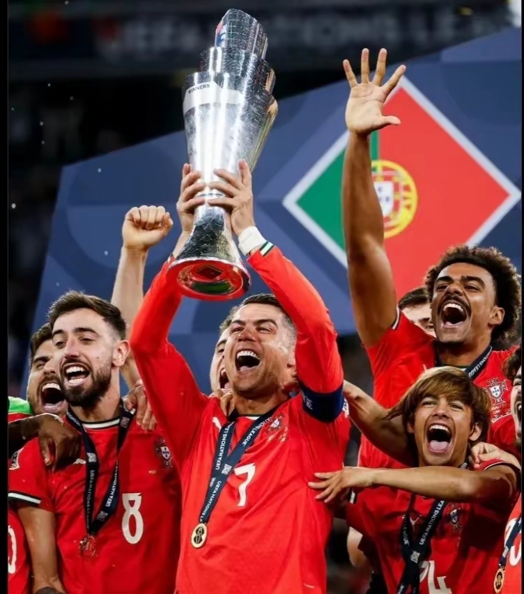 拜仁豪取16连胜持续刷新最佳纪录的简单介绍 第2张 拜仁豪取16连胜持续刷新最佳纪录的简单介绍 第2张