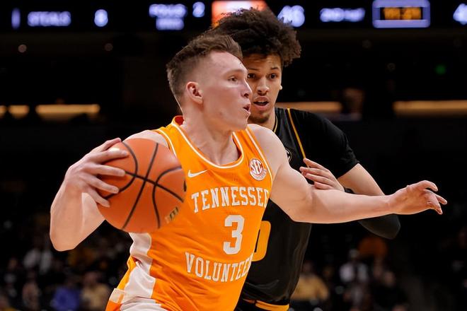 NCAA:俄克拉荷马大学VS奥罗尔罗伯茨大学  第2张