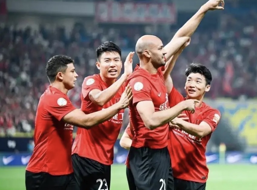 关于争冠球队集体刹车中超大戏走向何方上海海港继续领跑的信息 第1张 关于争冠球队集体刹车中超大戏走向何方上海海港继续领跑的信息 第1张