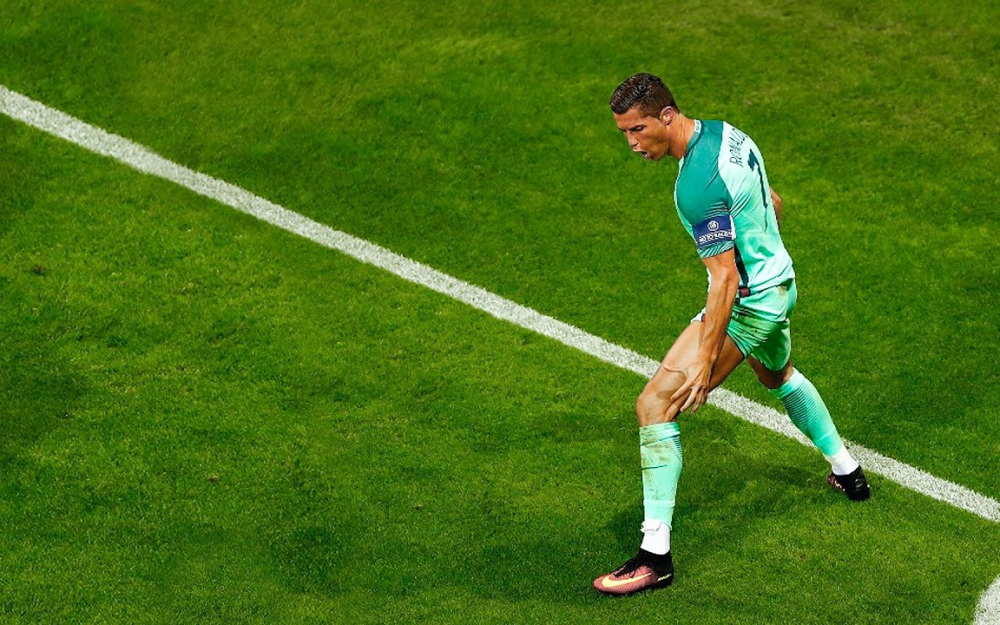 C罗助葡萄牙队4进欧国联决赛打进关键进球 第2张 C罗助葡萄牙队4进欧国联决赛打进关键进球 第2张