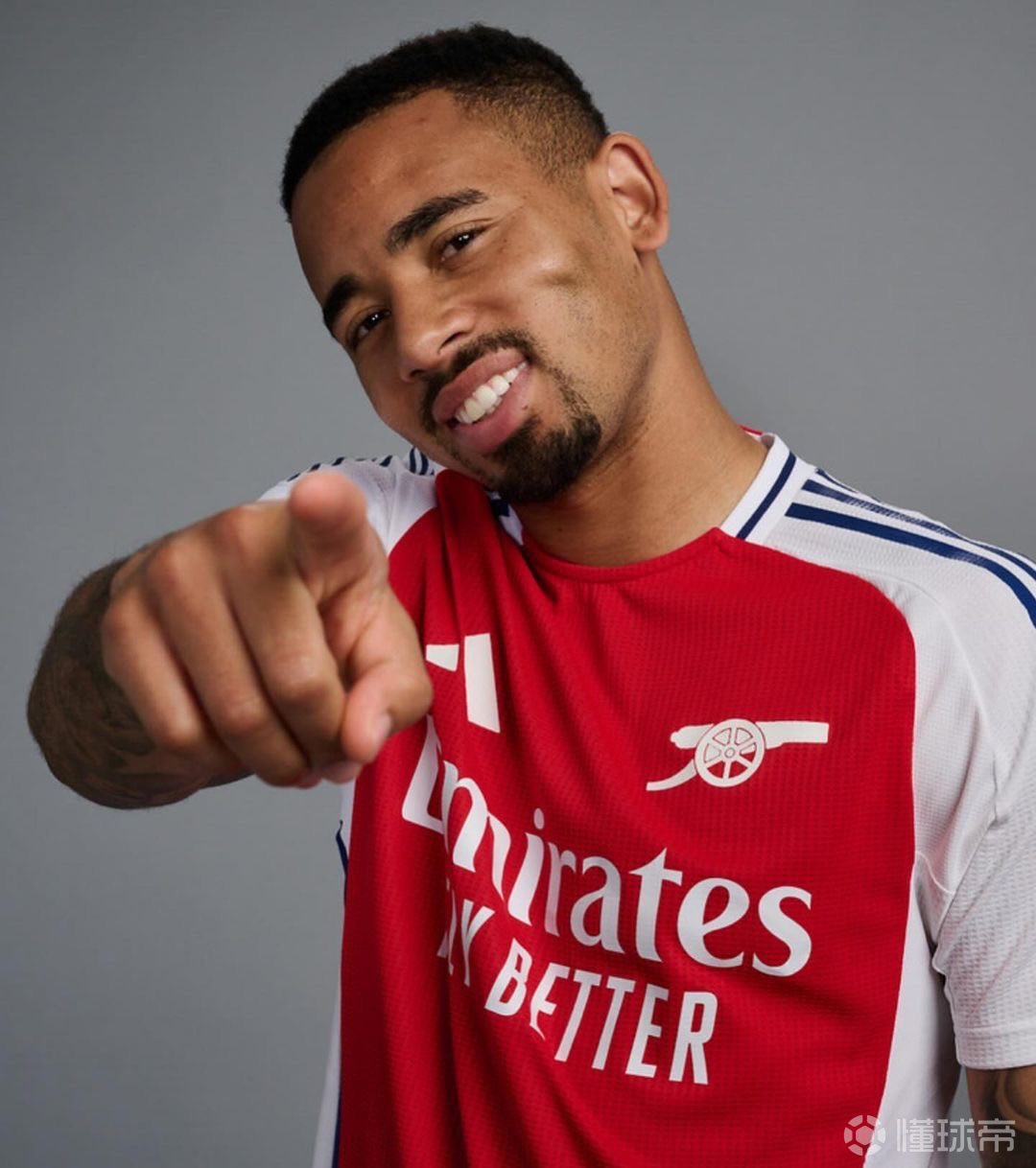 阿森纳发布新赛季第二客场球衣新球衣致敬老主场的简单介绍 第2张 阿森纳发布新赛季第二客场球衣新球衣致敬老主场的简单介绍 第2张