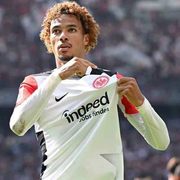 曝切尔西没接近签下埃基蒂克难以满足法兰克福要价的简单介绍