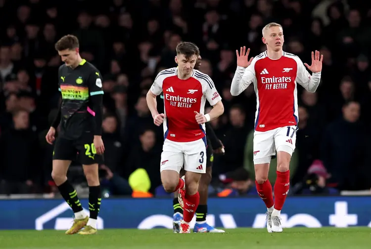 曝费内巴切正式报价津琴科穆里尼奥推动球员转会的简单介绍  第1张