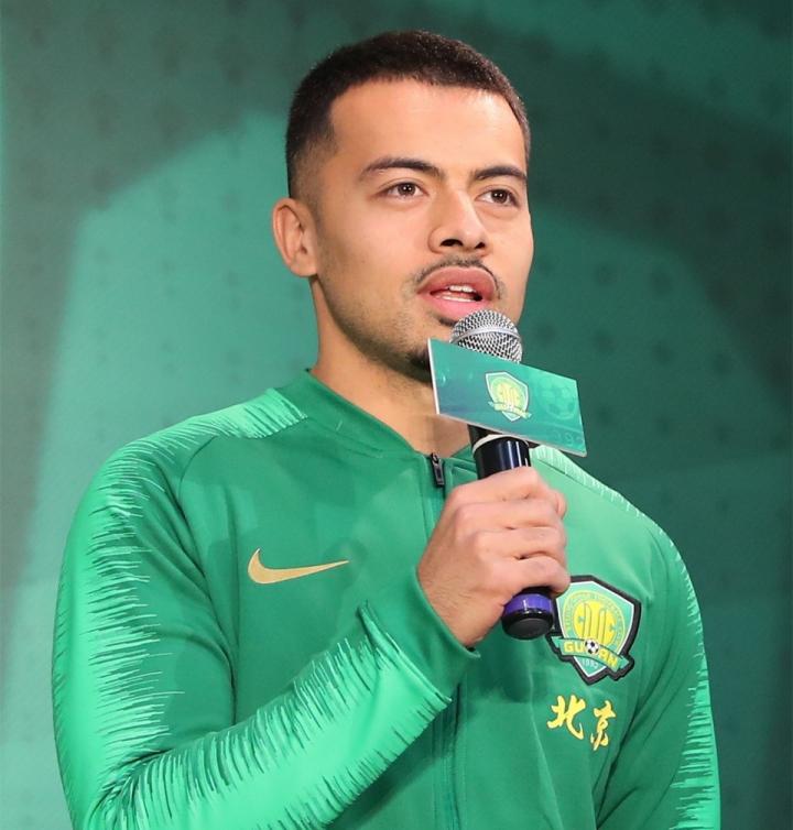 包含李可伤势恢复顺利上海申花3球完胜河南杜康获得首发的词条  第1张