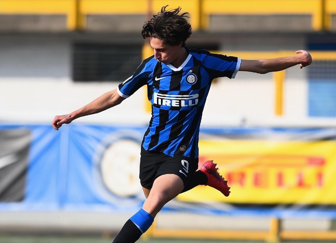 包含经纪人：国米信任F埃斯波西托刚刚完成续约的词条  第1张