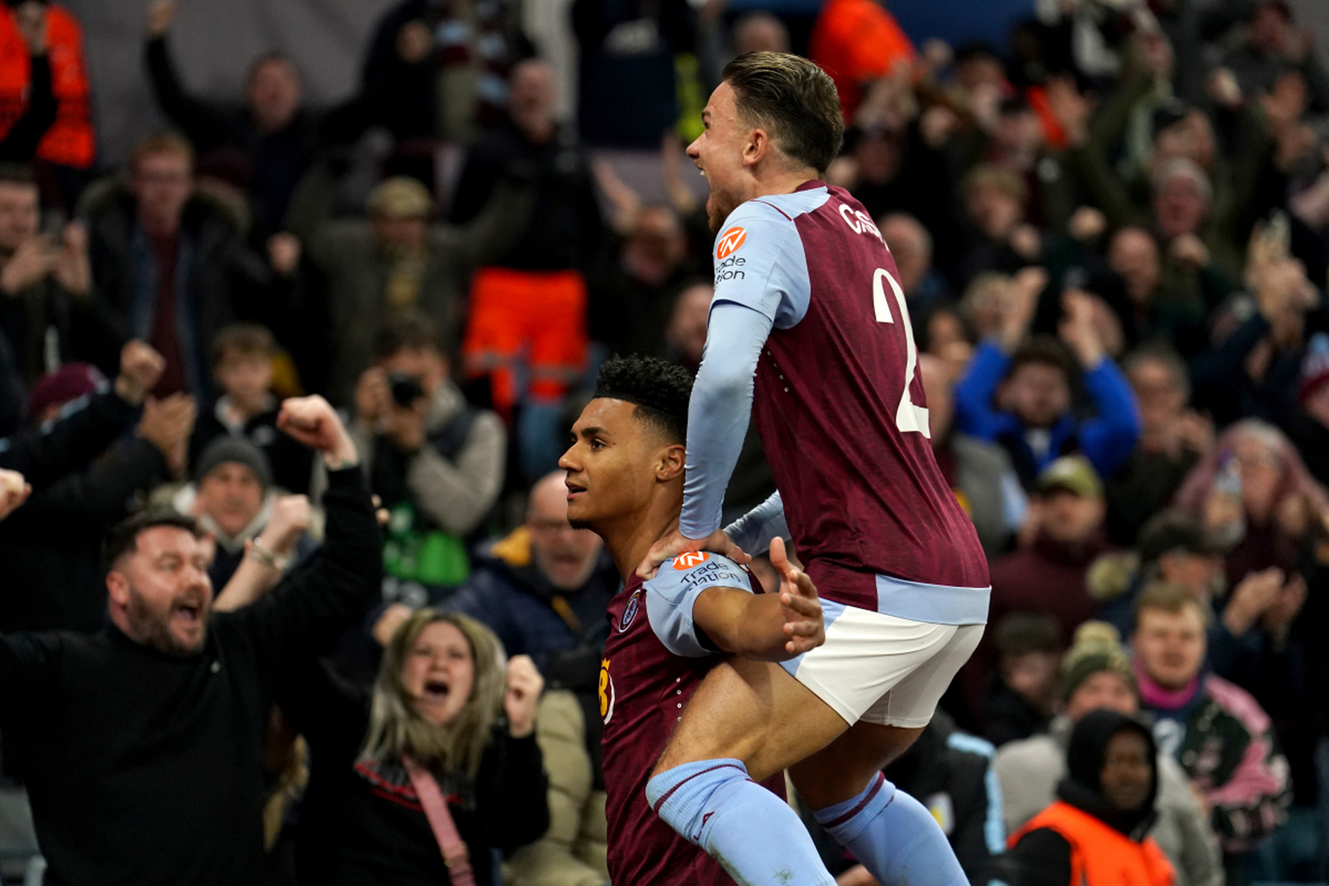 英超:利兹联队VS阿斯顿维拉 第2张 英超:利兹联队VS阿斯顿维拉 第2张