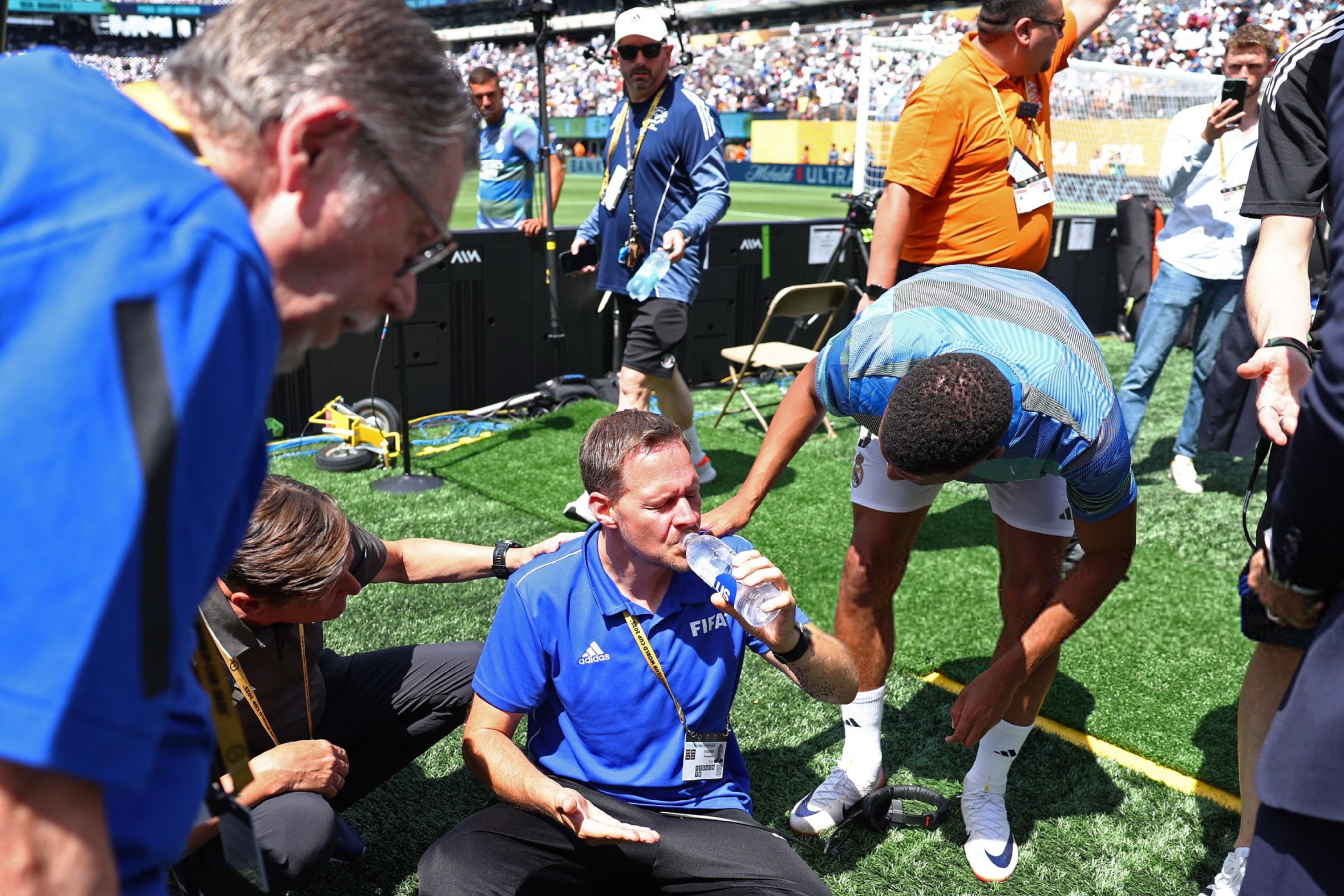 帕尔默缺席对阵西汉姆联此前在赛前热身中受伤的简单介绍  第1张