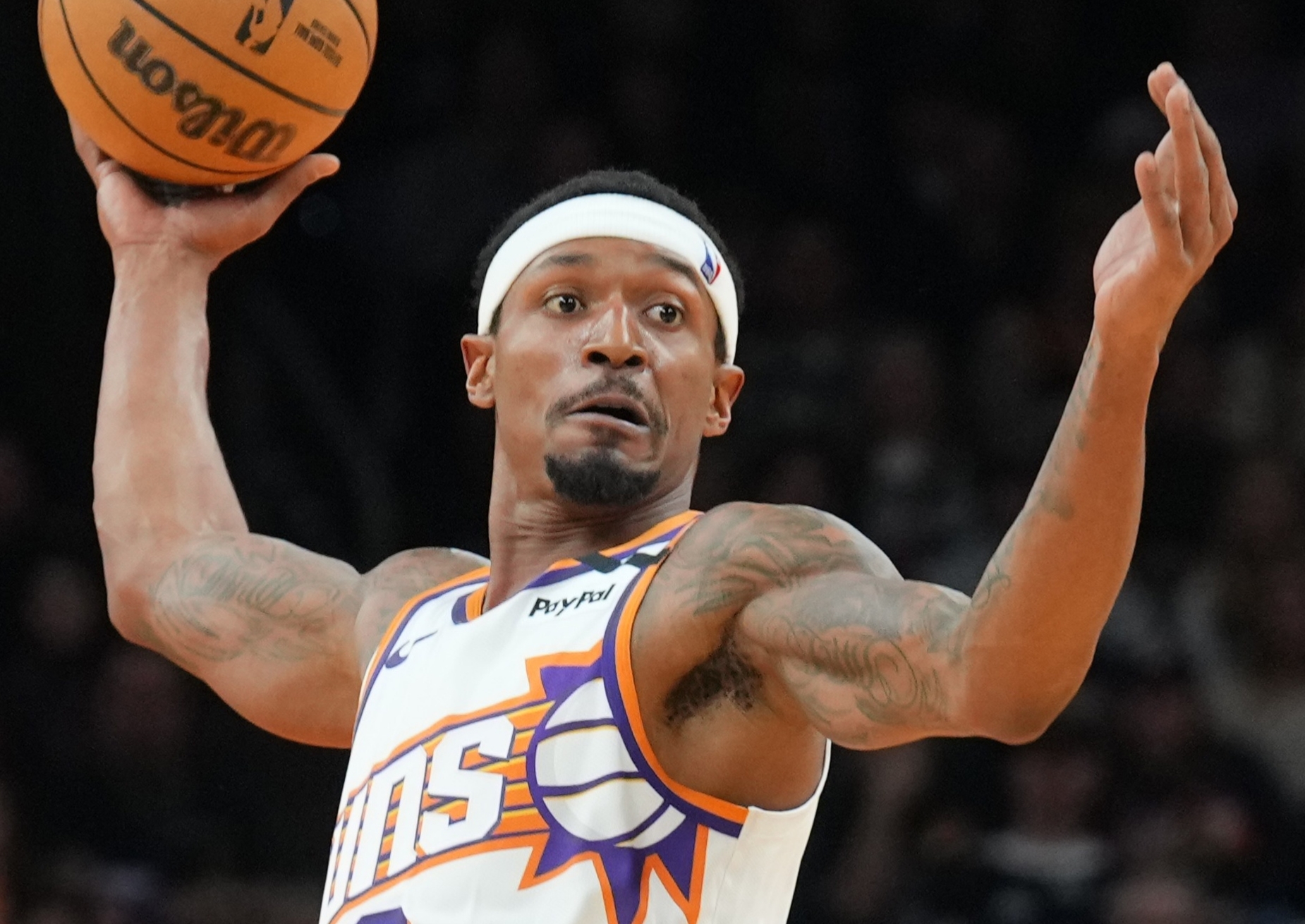 维拉续约摩根罗杰斯双方将合同延长至2031年的简单介绍