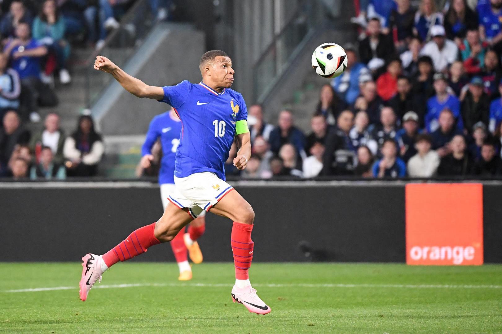 姆巴佩感谢皇马球迷当选队内赛季最佳球员的简单介绍  第1张