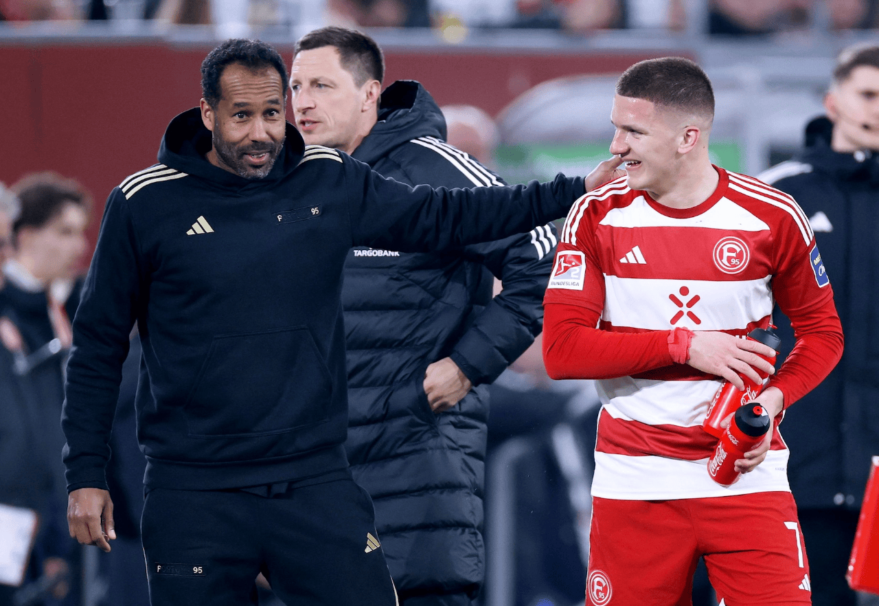 关于德西联：乌帕塔尔VS杜塞尔多夫业余队的信息  第1张