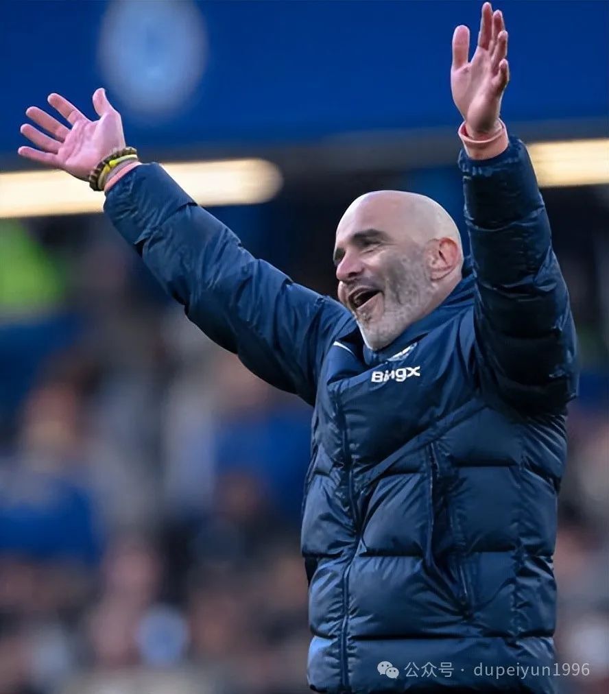 关于纽卡正和切尔西谈杰克逊纽卡有信心引进一名新中锋的信息