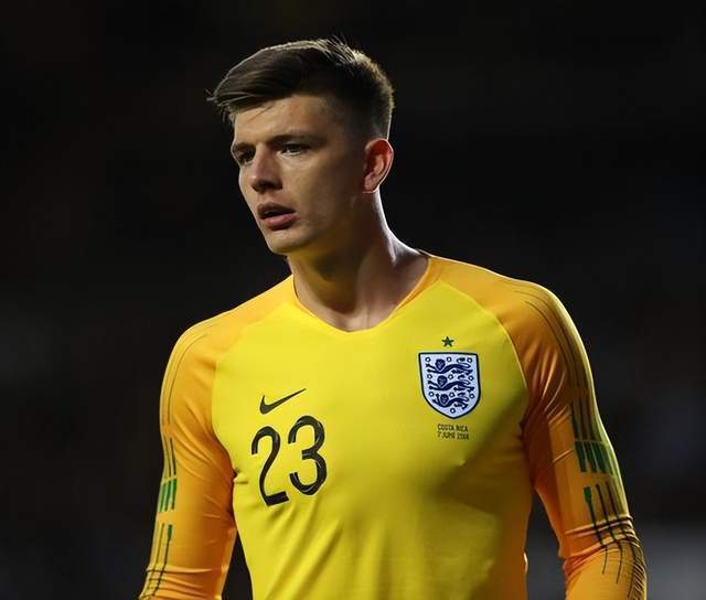 包含曝特拉福德已同意加盟纽卡接受喜鹊的报价的词条