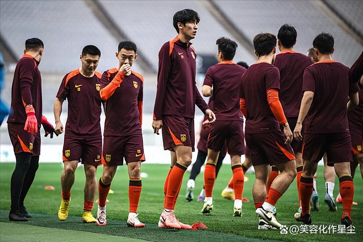 曝霍顿下课多名国脚要求留任曾带领国足击败日本的简单介绍