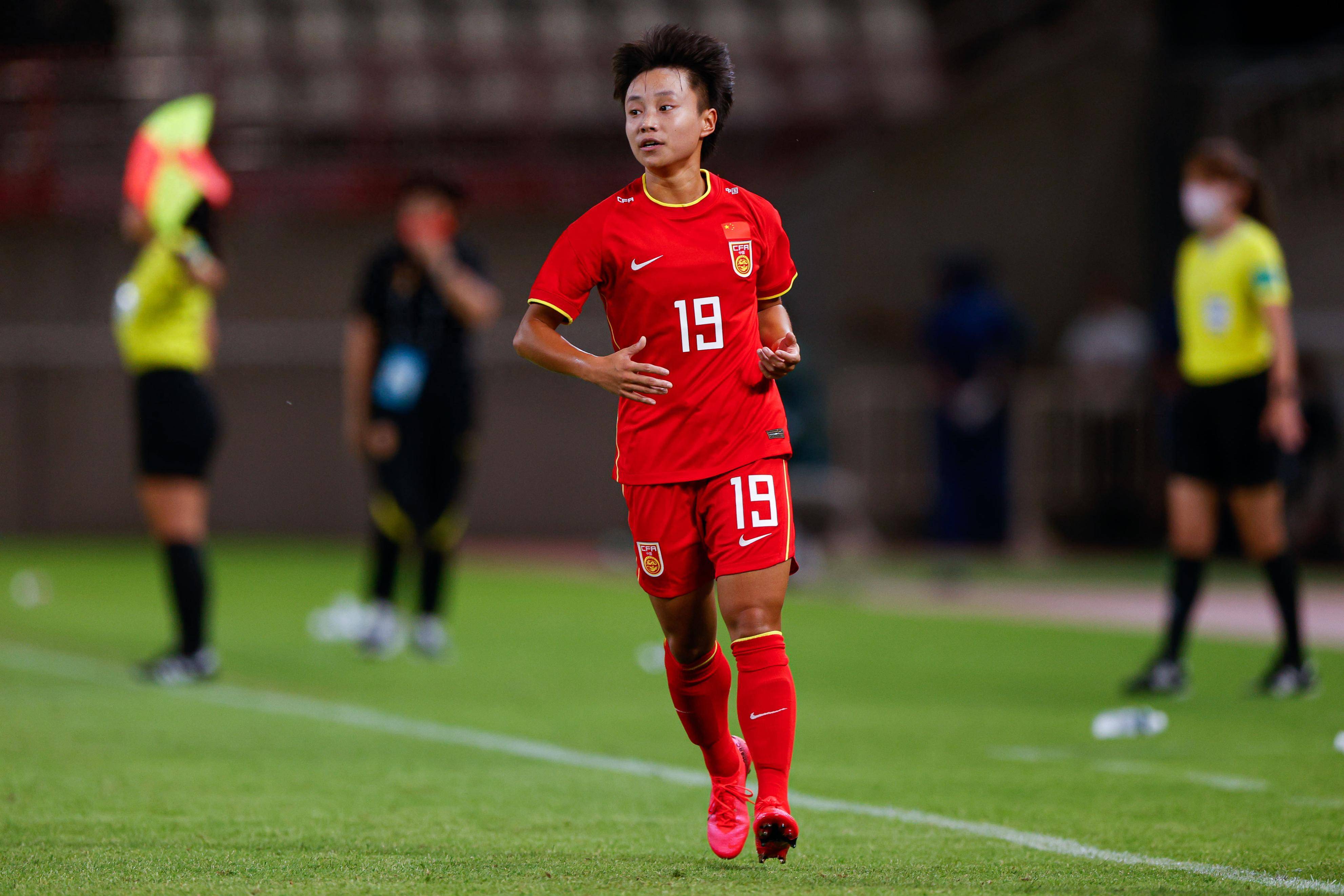 包含女足主帅面临重建战术体系课题米利西奇面临考验的词条  第2张