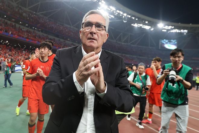 单后腰与用人混乱是国足失利主要原因伊万科维奇需承担主要责任的简单介绍